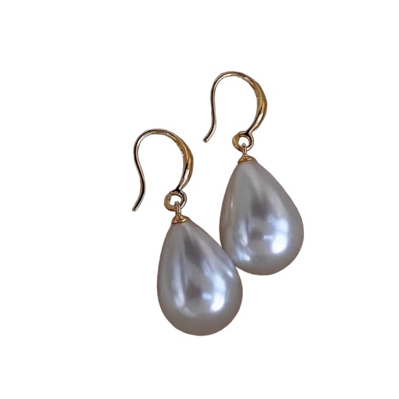 Waterdrop Pearl Drop Style Earrings - Picture 2 of 6
